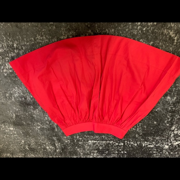 Gorgeous Classic Red Circle Skirt w Pockets - Picture 3 of 4